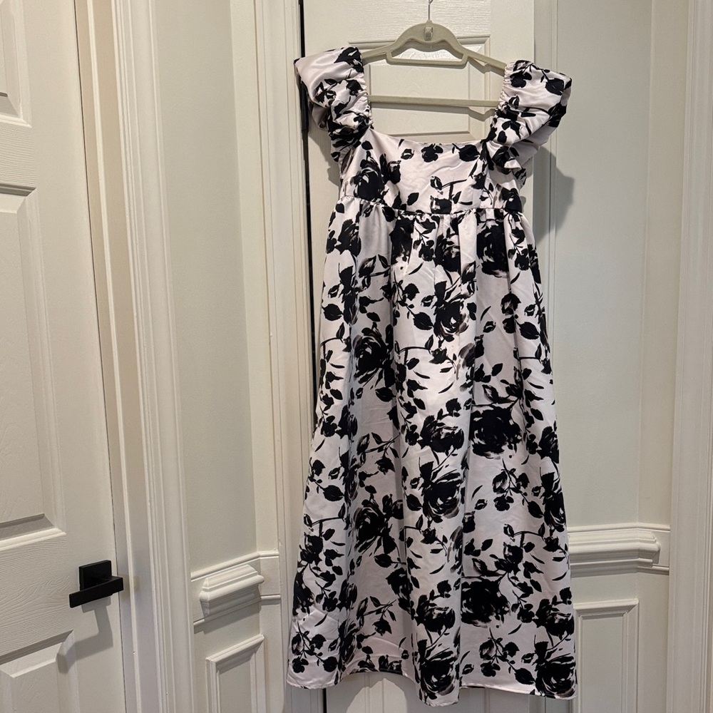 Future Collective Black & White Floral Midi Dress with Ruffled Straps NWT